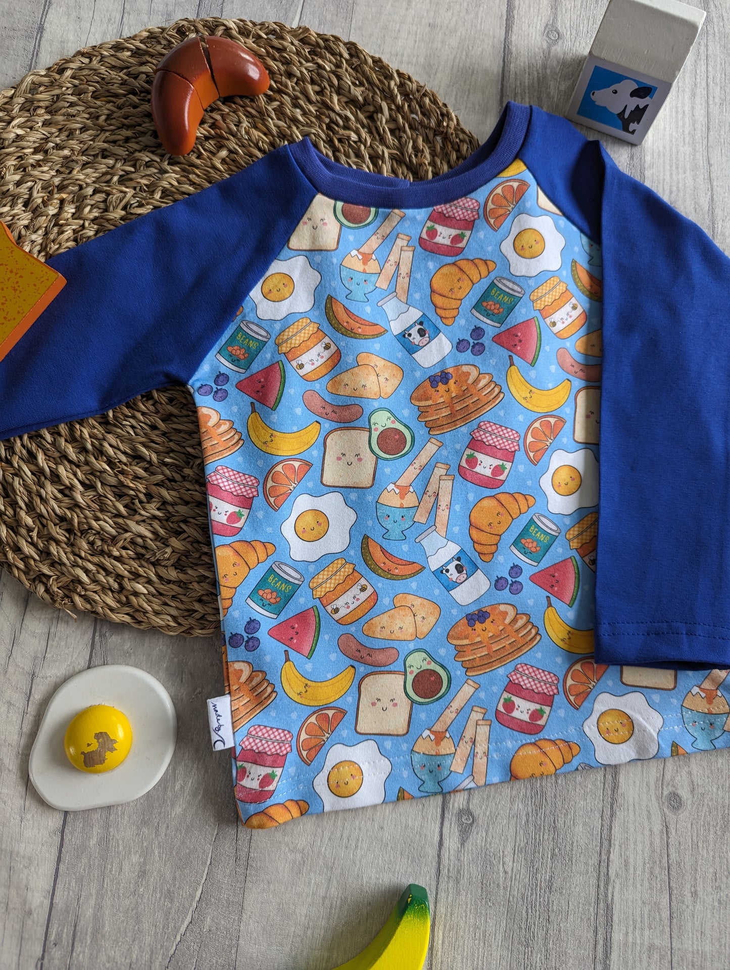 Raglan T-Shirt