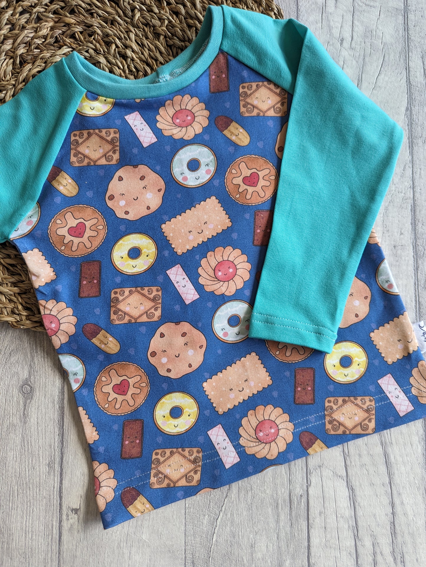 Raglan T-Shirt